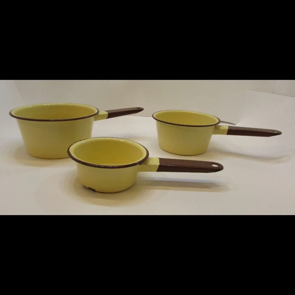 Vintage enamel cookware rare color set of 3